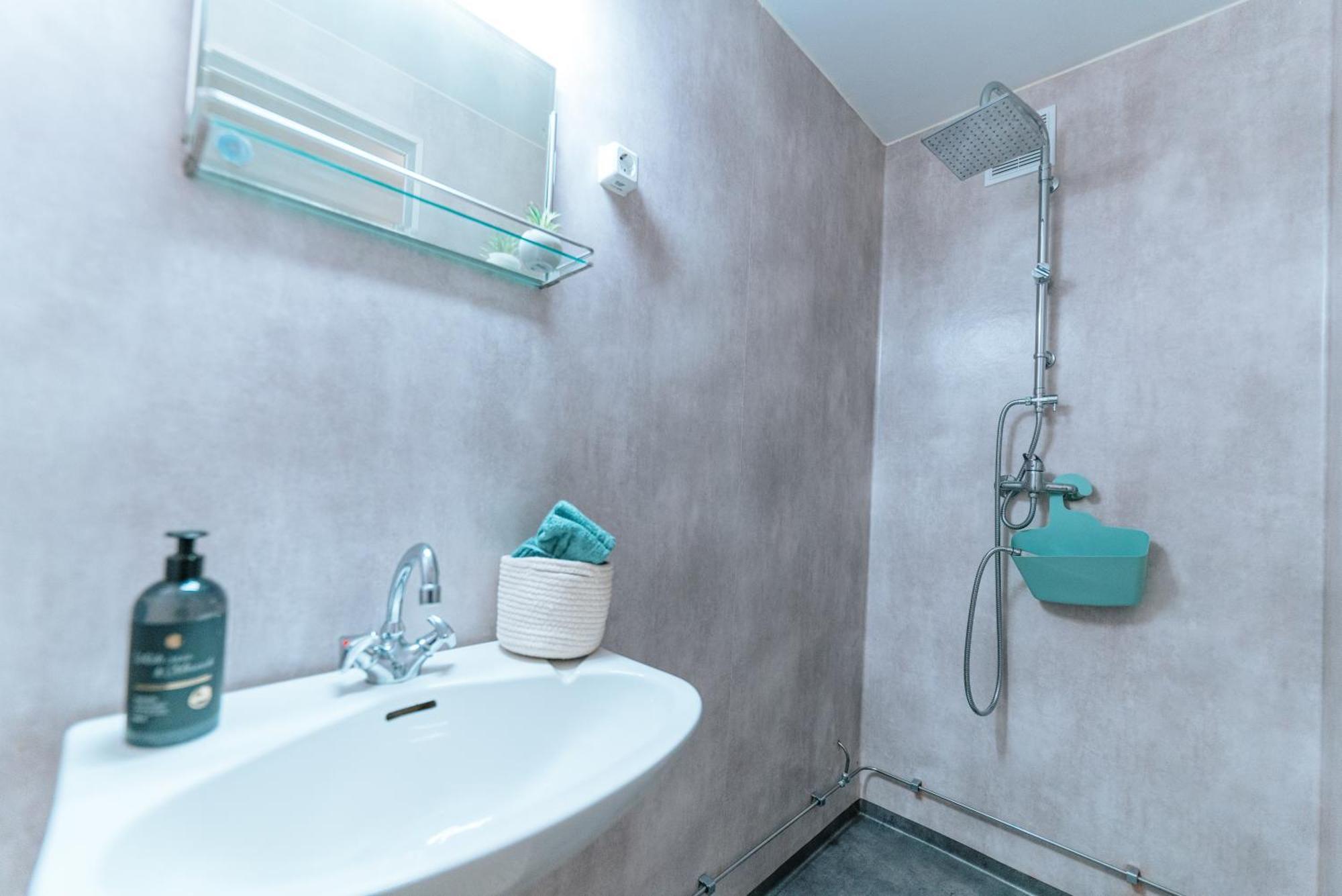 Hotel Nokling & Camping Hjelmeland エクステリア 写真
